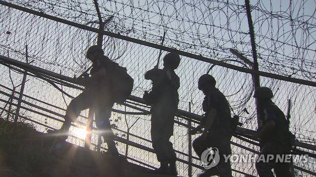 일반전초(GOP) 경계 근무 중인 병사들. 기사와 직접 관련 없음. 연합뉴스
