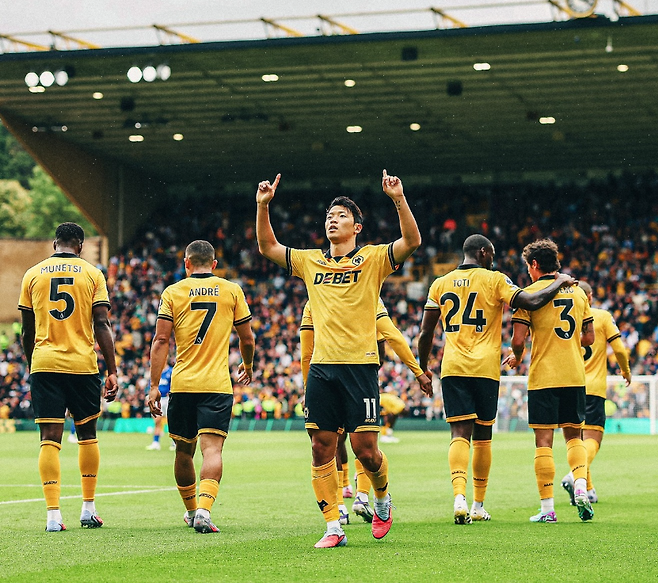 울버햄턴 황희찬의 골 세리머니. 사진출처｜울버햄턴 원더러스 인스타그램