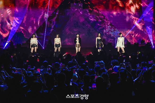 북미 투어를 친행하고 있는 그룹 르세라핌. 쏘스뮤직 제공