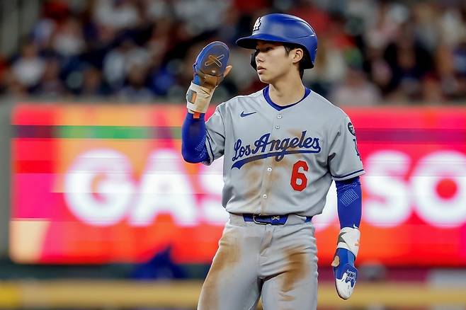 LA 다저스 김혜성이 부상 복귀 이후 부진을 겪고 있는 가운데, 다저스 브랜든 곰스 단장이 미국 현지 매체와의 인터뷰를 통해 김혜성의 운동 능력, 인성, 태도를 높이 평가했다. EPA 연합뉴스