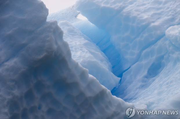 칠레 지역에서 촬영된 빙하