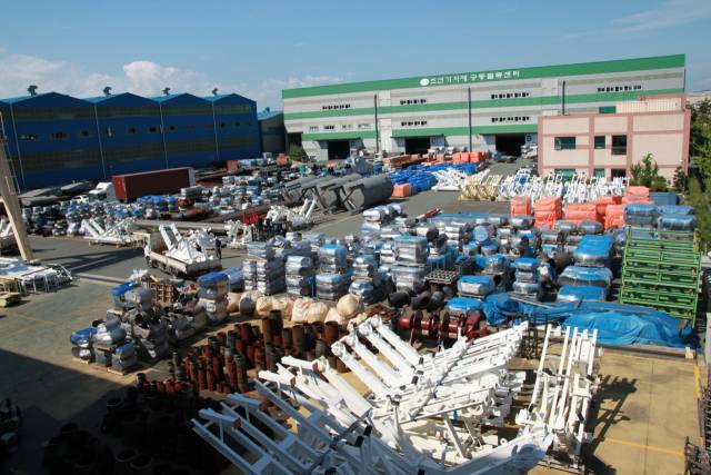 지역 제조업체들의 물류비 절감 등 경쟁력 향상을 위해 공동물류센터 요구가 커지고 있다. 부산 강서구 조선기자재 공동물류센터. 부산시 제공