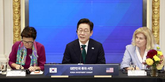 이재명 대통령이 25일(현지시간) 미국 뉴욕 증권거래소에서 열린 한국경제설명회 투자서밋에서 발언하고 있다.(사진=연합뉴스)