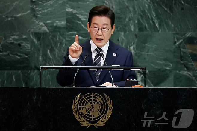 이재명 대통령이 지난 23일(현지시간) 미국 뉴욕 유엔 본부에서 열린 제80차 유엔 총회에서 기조연설을하고 있다. ⓒ 로이터=뉴스1 ⓒ News1 황기선 기자