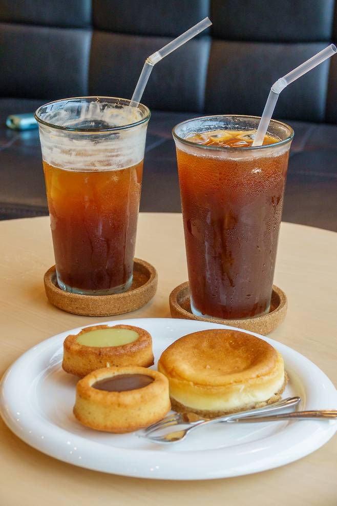 ◇제천 가스트로 투어에서 맛볼 수 있는 키피제이의 차와 디저트. 사진제공=지엔씨21