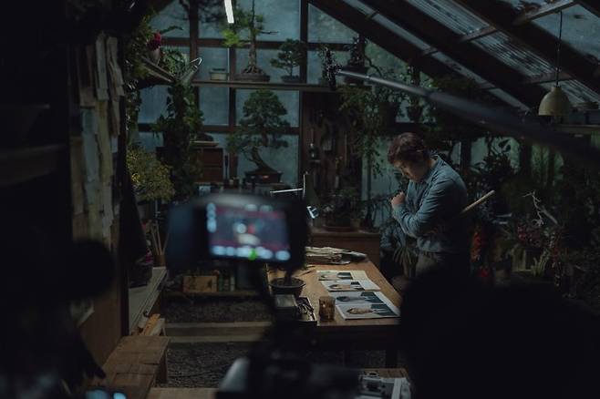 '영화 '어쩔수가없다' 속 배우 이병헌, CJ ENM 제공