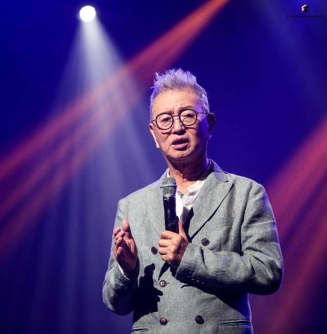 코미디언 전유성. 가족엔터테인먼트 제공