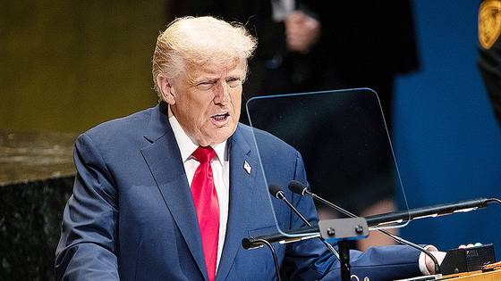 도널드 트럼프 미국 대통령이 23일(현지시간) 미국 뉴욕 유엔본부에서 열린 제80차 유엔 총회에서 연설하고 있다. AP=연합뉴스