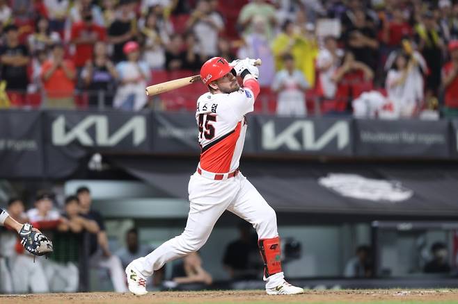 ▲ 타석에 선 위즈덤 [KIA타이거즈]&nbsp;