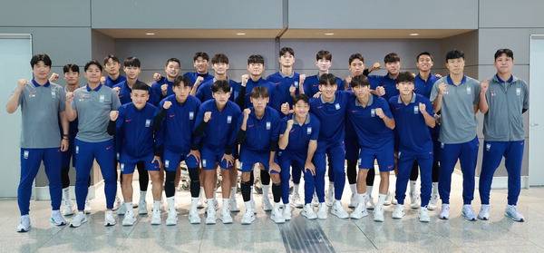 대표팀 출국 모습. 연합뉴스