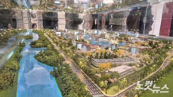 화웨이 '롄추후 R&D 센터' 모형. 상하이=임진수 특파원