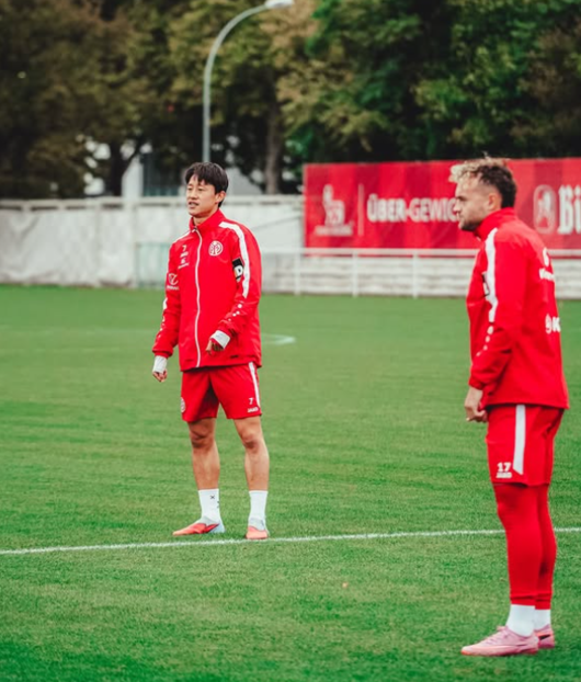 [사진] 1. FSV 마인츠 05 공식 소셜 미디어