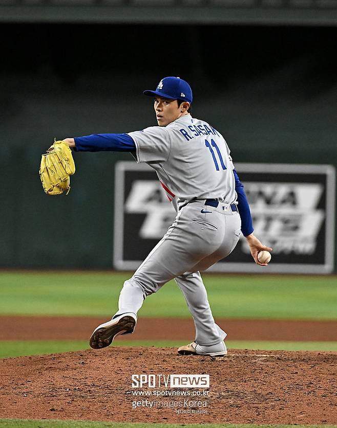 ▲ 25일(한국시간) 애리조나와 경기에서 불펜 투수로 복귀전을 치른 사사키 로키.