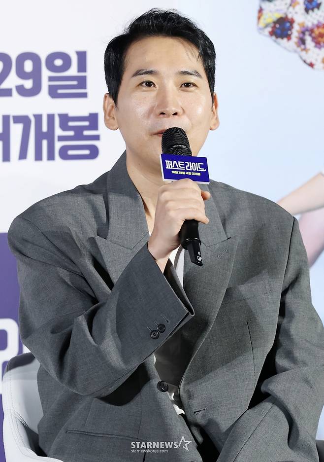 남대중 감독이 25일 서울 용산구 CGV 용산아이파크몰에서 진행된 영화 '퍼스트라이드(남대중 감독)' 제작보고회에 참석해 질의응답을 하고 있다. /2025.09.25 /사진=김휘선 hwijpg@