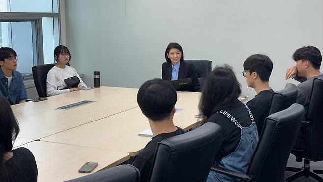 박지영 스포츠윤리센터 이사장(가운데) [스포츠윤리센터 제공. 재배포 및 DB 금지]