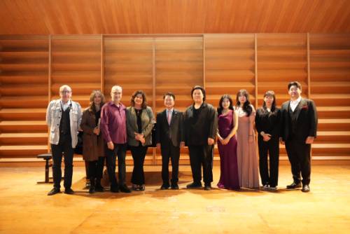 ◇육동한 춘천시장은 25일(현지 시간) 이탈리아 파르마 국립 음악원을 방문해 관계자들을 만나 예술 교류 방안을 논의하고 한국 유학생들을 만나 응원했다.