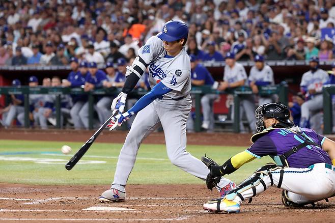 오타니가 4회초 우중간 투런홈런을 터뜨리고 있다. AFP연합뉴스