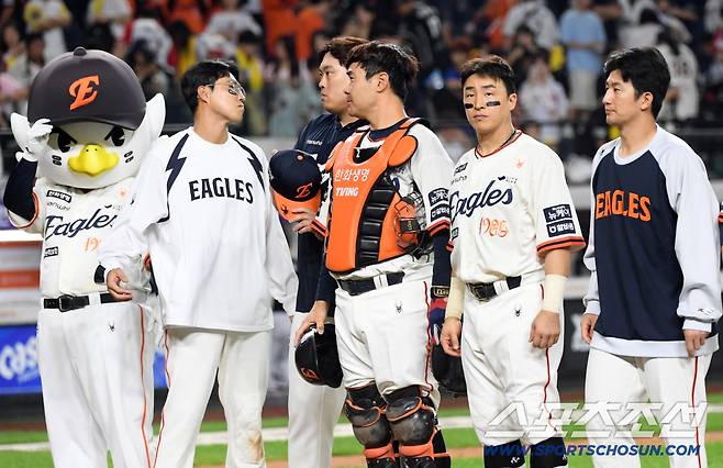 26일 대전 한화생명볼파크에서 열린 한화 이글스와 LG 트윈스의 경기. 승리한 한화 선수들이 기뻐하고 있다. 대전=박재만 기자 pjm@sportschosun.com/2025.09.26/