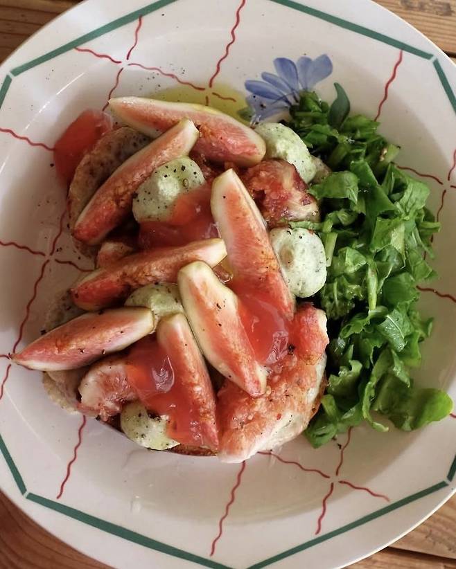 인스타그램 @_sagefinch