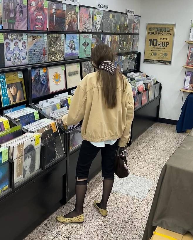 블루종, 봄버 재킷을 입은 오눅 인스타그램 @onnuk_