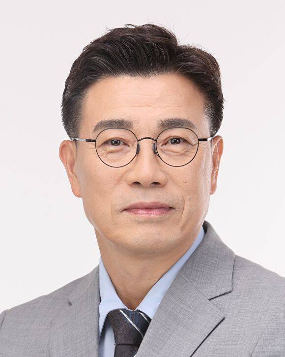 최원용 전 경기경제구역청장 [사진=최원용]