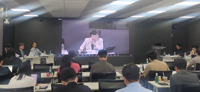 보험연구원이 26일 ‘보험산업과 신탁’을 주제로 세미나를 열고 신탁의 현황과 활용 사례를 논의했다. 김미현 기자