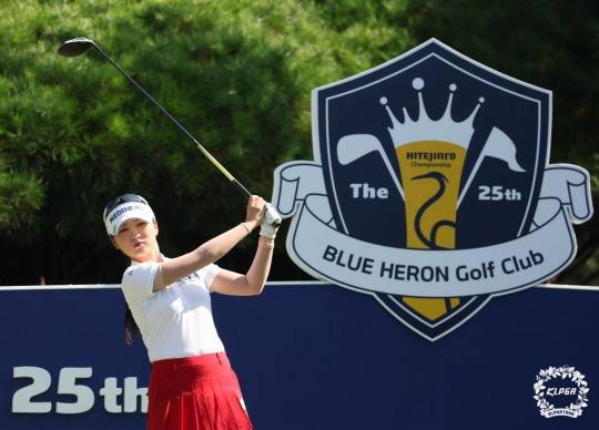 티샷 날리는 이예원. 사진=연합뉴스