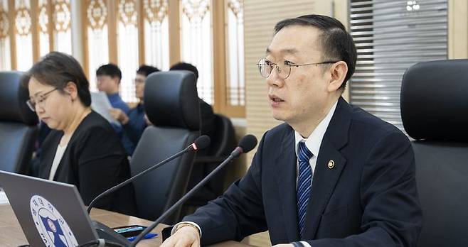 [대전=뉴시스] 이명구 관세청장이 26일 배재대학교에서 열린 '관세행정 현장 맞춤형 기술개발 2.0 사업' 착수보고회서 인사말을 하고 있다.(사진=관세청 제공) *재판매 및 DB 금지