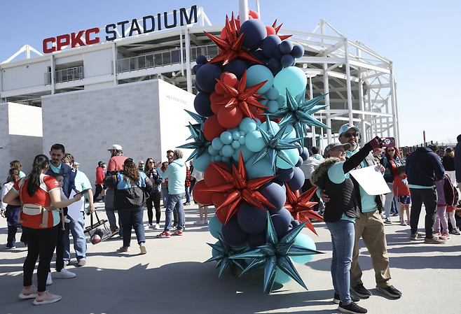 미국 NWSL 캔자스시티 커런트가 건립한 세계 최초 여성 전용 축구장 CPKC 스타디움. 게티이미지