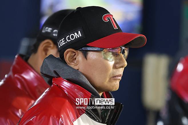 ▲ 염경엽 감독은 어린 선수들이 계속 들어오는 만큼 기회가 왔을 때 잡아야 한다고 강조한다 ⓒ곽혜미 기자