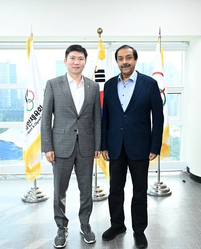 유승민 대한체육회장, 타이얍 이크람 국제하키연맹(FIH) 회장 ⓒ대한체육회