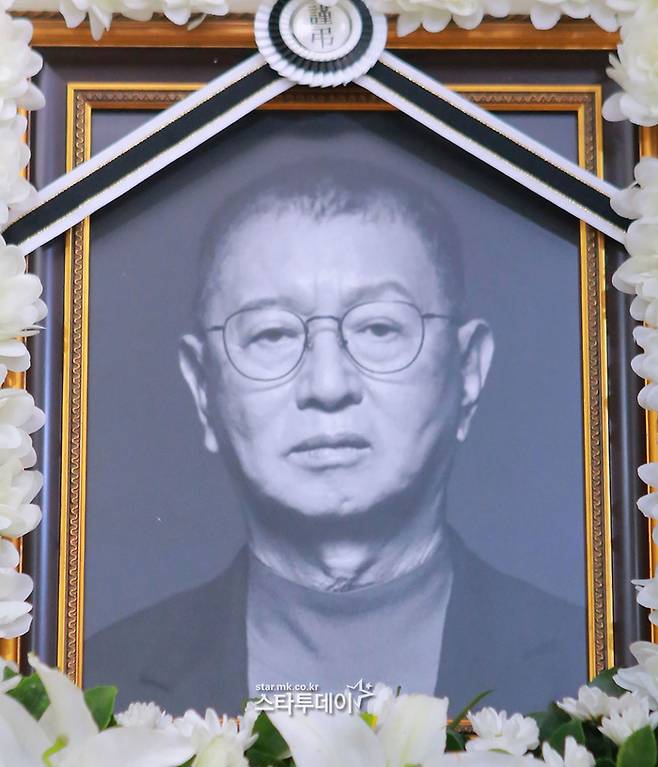 고 전유성 영정. 사진l사진공동취재단