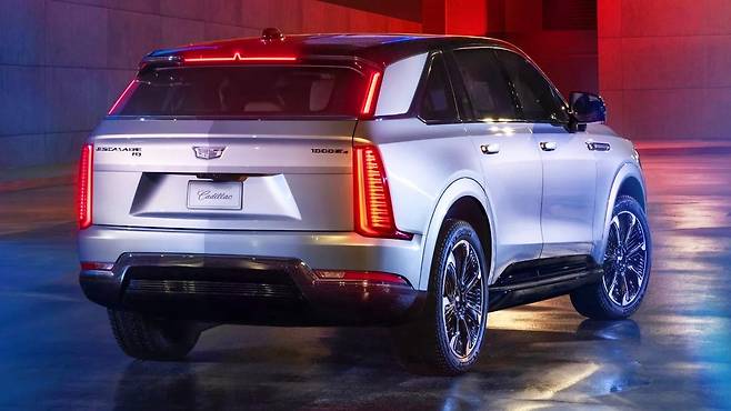 캐딜락 에스컬레이드 IQ