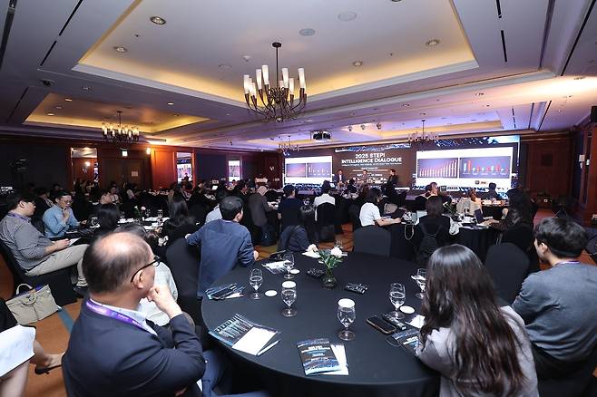 STEPI 인텔리전스 다이얼로그 전경 [STEPI 제공. 재판매 및 DB 금지]