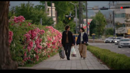 ◇영화 ‘흐르는 여정’ 스틸컷. 영화사 파도 제공