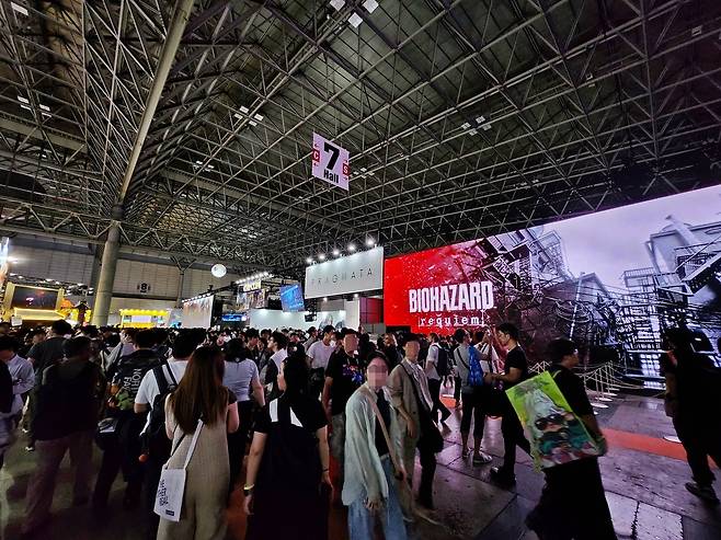 - 캡콤 '바이오 하자드 9 레퀴엠을 비롯해 다양한 게임을 출품했다&nbsp;