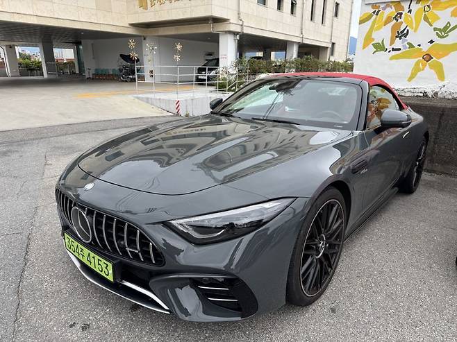 메르세데스-벤츠의 'AMG SL 43' 전면. 정원일 기자