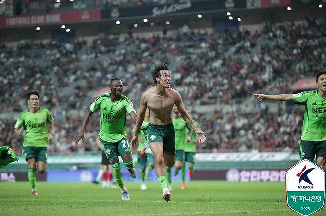 [서울=뉴시스]K리그1 전북 송민규. (사진=한국프로축구연맹 제공)