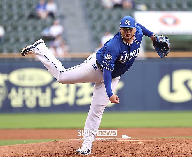 ▲ 올 시즌도 변함 없이 이닝이터의 위용을 과시하고 있는 삼성 아리엘 후라도 ⓒ곽혜미 기자