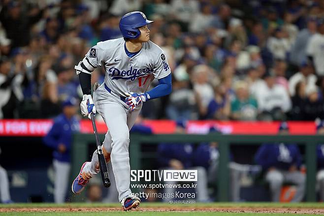 ▲ 오타니는 슈와버가 그대로 멈춰 있다는 전제 하에서도 남은 2경기에서 최소 2개의 홈런을 때려야 홈런왕을 노릴 수 있다