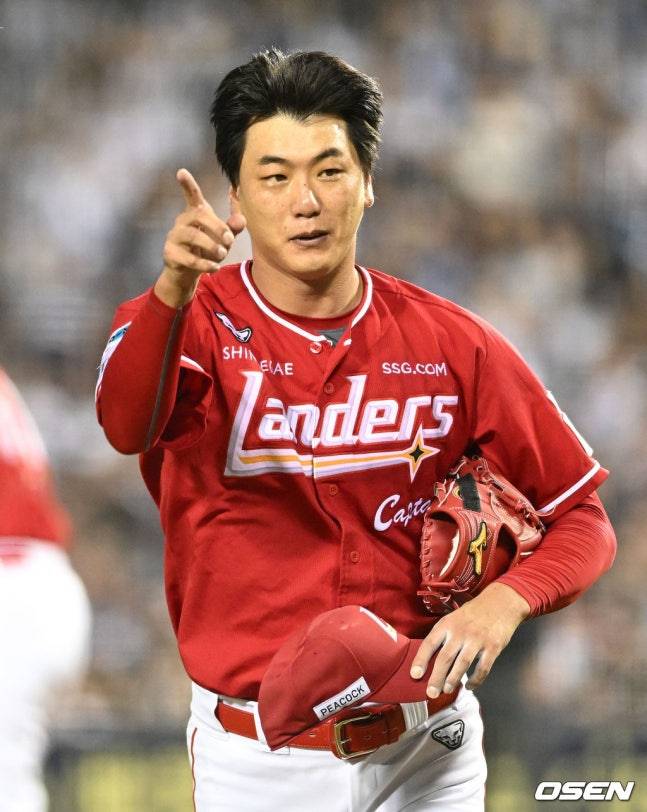 6회 마운드에서 내려가는 김광현.