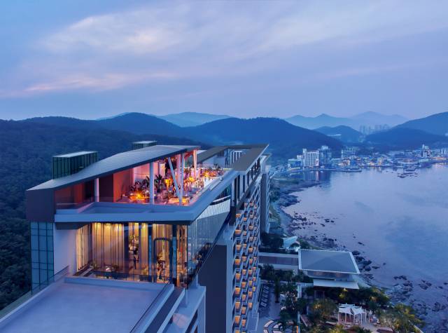 반얀트리 해운대 부산에 뱐얀트리 스파, 타이 레스토랑 샤프론, 루프톱바 버티고 등 3대 시그니처 시설이 입점한다는 계획은 변함이 없다. 루프톱바 버티고 조감도. 루펜티스 제공