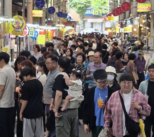 서문시장 추석 대목. 김진홍 기자