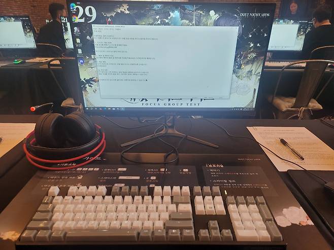 - 각 자리마다 쾌적하게 즐길 수 있도록 세팅돼 있다.