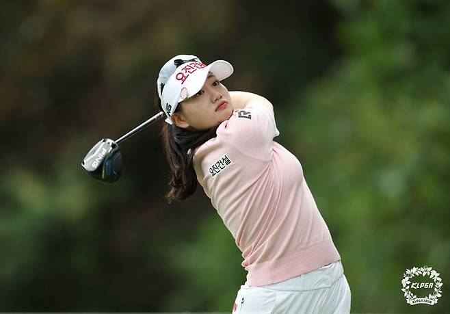 노승희는 200~220야드 구간 페어웨이 안착률 84.14%(3위), 220~240야드 구간 81.08%(4위) 등 자신이 낼 수 있는 거리 안에서 정확도를 높이는 전략을 유지한다. /KLPGA