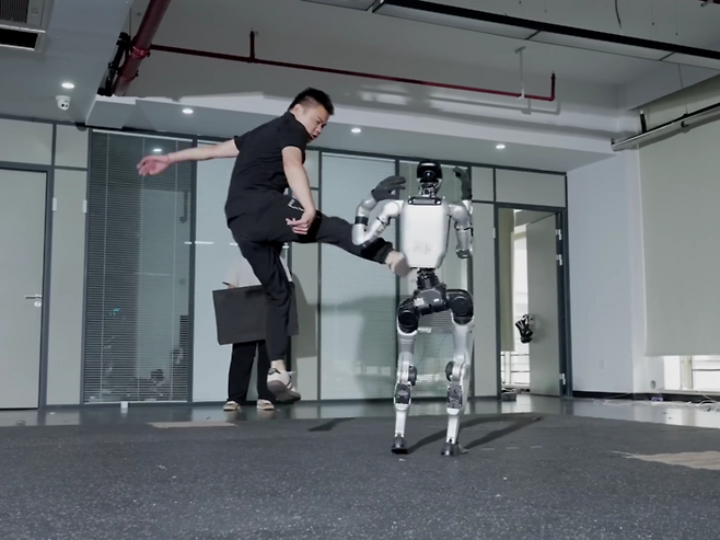 출처=유튜브(unitreerobotics)