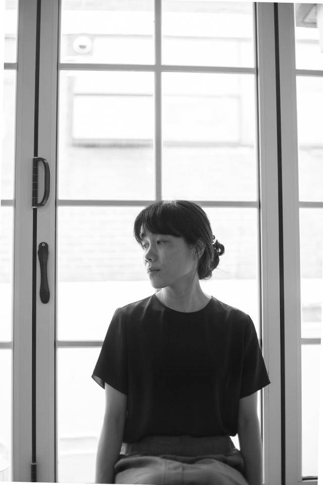 김숨 작가는 "반복되는 전쟁과 폭력과 학살. 간단후쿠를 입고 간단후쿠가 된 소녀들은 여전히 곳곳에 있다"고 했다. ⓒ 백다흠