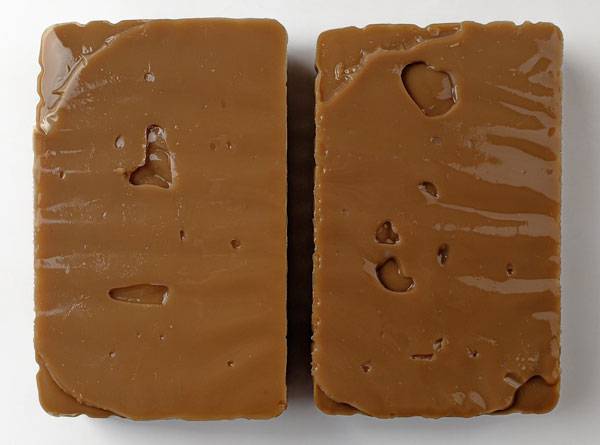 도토리에는 타닌이 많이 들었는데, 이는 몸속 콜레스테롤 수치를 낮추는 기능이 있다. 도토리로 만든 묵은 수분 함량이 많고 식이섬유도 풍부해 다이어트 때 먹기 좋다./클립아트코리아