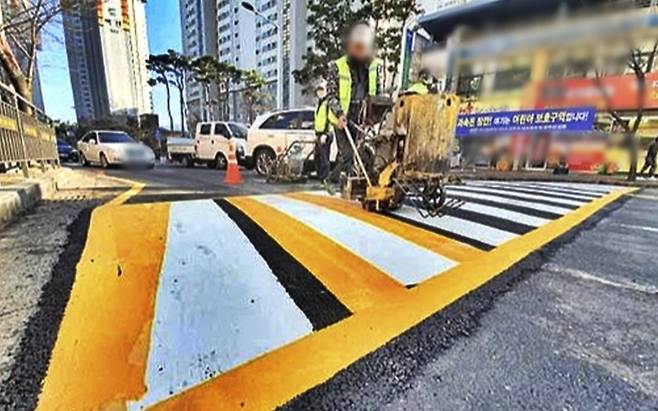 과속방지턱 자료 사진 [사진출처=연합뉴스]