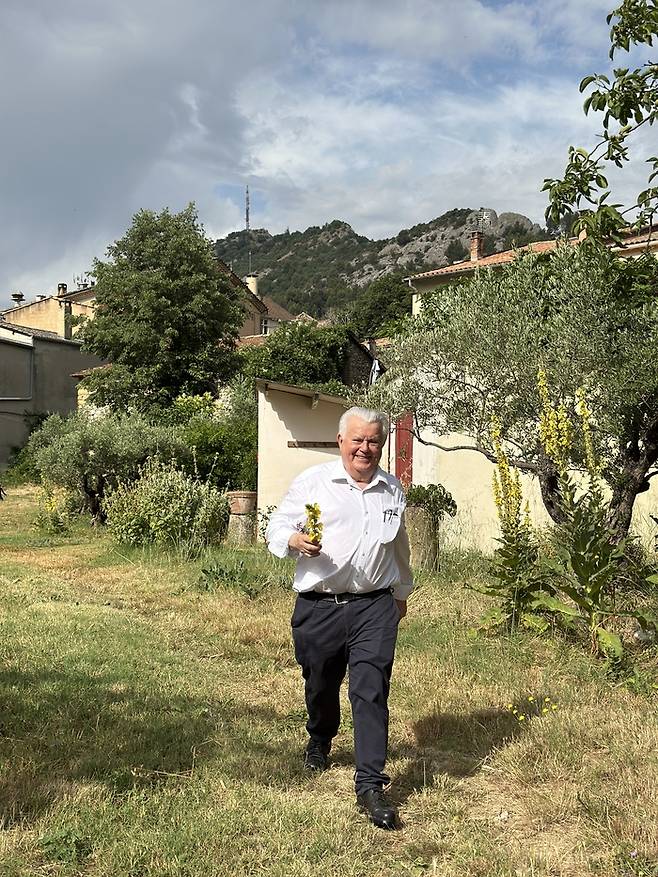 오너 제니가 직접 안내하는 유기농 정원/ 사진=권효정 여행+ 기자